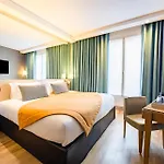 Hobou - Ex Acanthe Hotell Boulogne-Billancourt