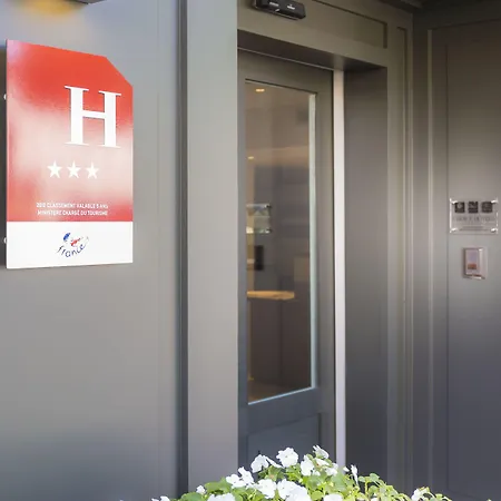 Acanthe - Billancourt ホテル 4*