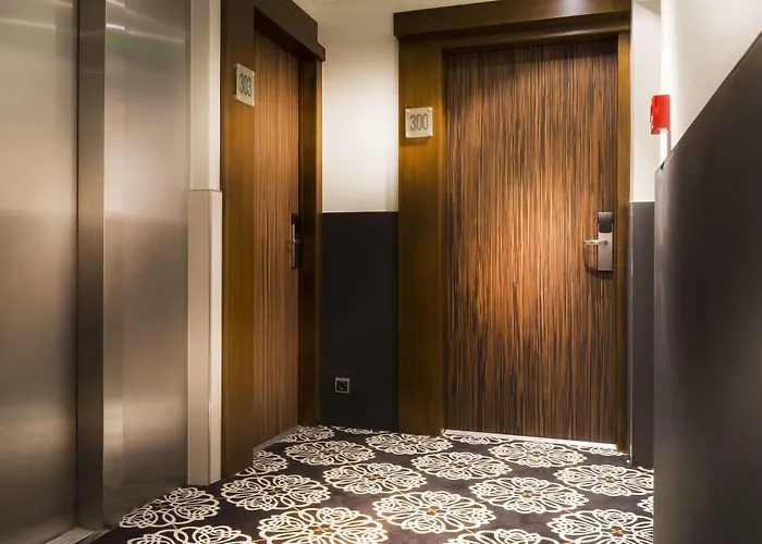 Hobou Ex Acanthe Hotel 4*