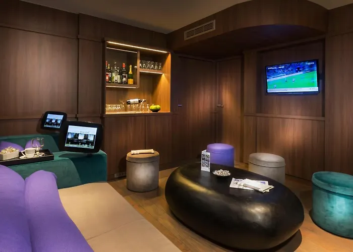 Hobou Ex Acanthe Hotel 4*