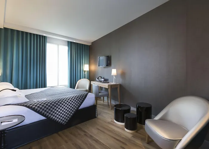 Hobou Ex Acanthe Boulogne-Billancourt