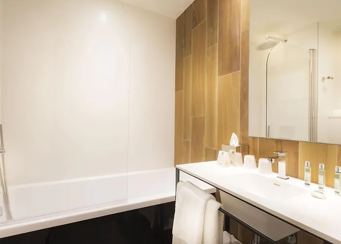 Hobou Ex Acanthe Hotel 4*