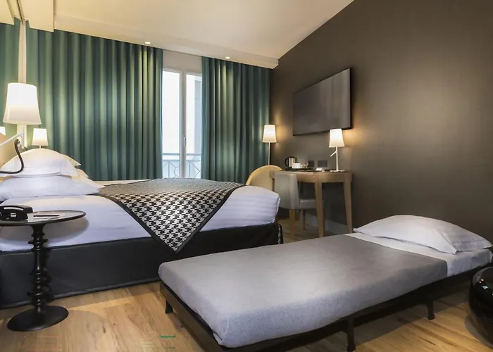 Hobou Ex Acanthe 4* Boulogne-Billancourt